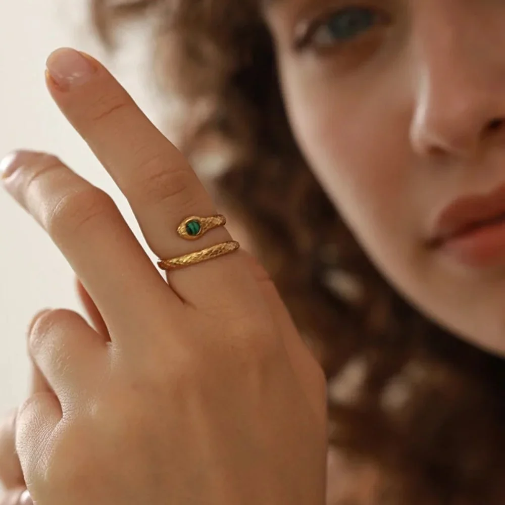 NEW 18K Gold Plated Emerald Snake Serpent Resizable Ring - Picture 3 of 9